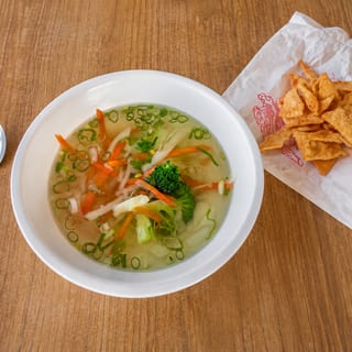 VEGETABLE SOUP SMALL (12 OZ)